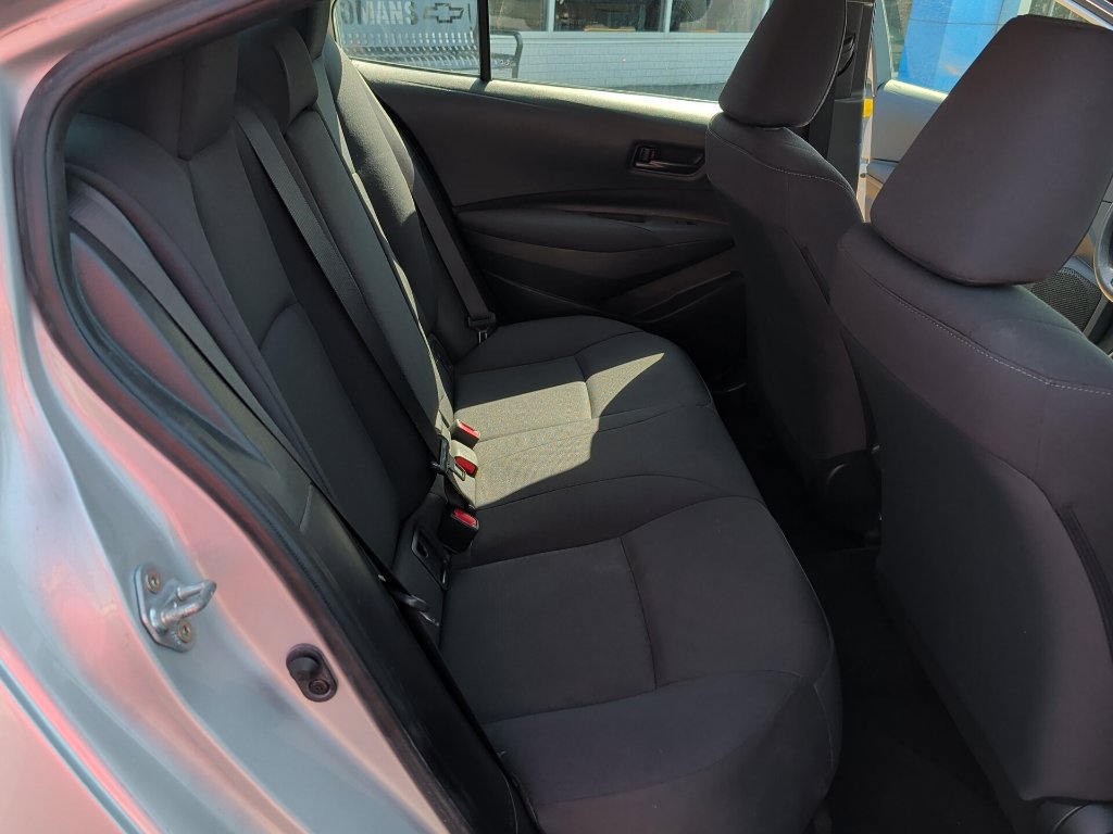 Used 2024 Toyota Corolla LE FWD image 11