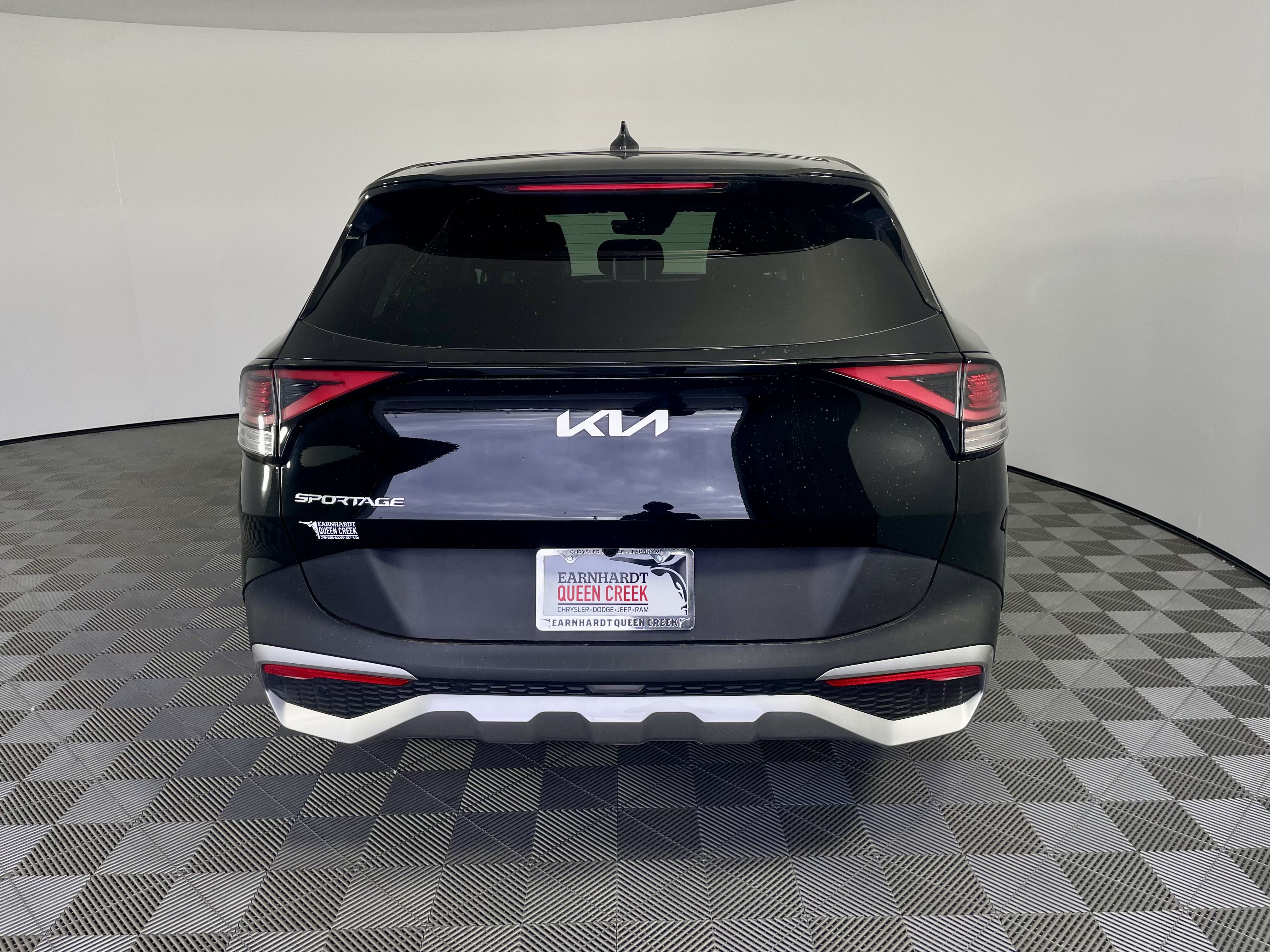 Used 2023 Kia Sportage EX FWD image 4