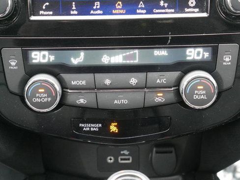 Used 2020 Nissan Rogue SL w/ Premium Package AWD/4WD image 20