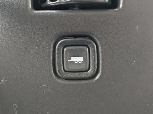 Used 2025 Chevrolet Express 3500 LT w/ LT Preferred Equipment Group RWD image 36