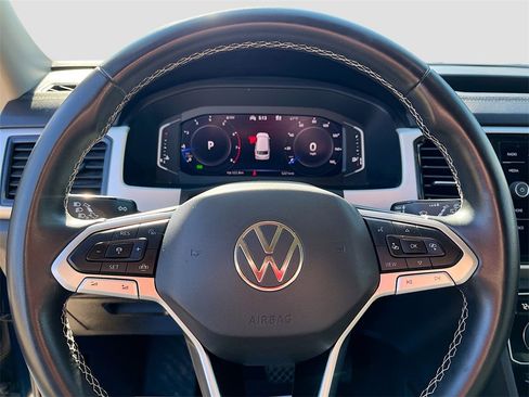 Used 2022 Volkswagen Atlas SE image 11