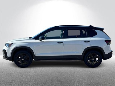 New 2025 Volkswagen Taos SE AWD/4WD image 2