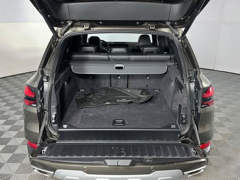 Used 2024 BMW X5 xDrive40i w/ Premium Package AWD/4WD image 28