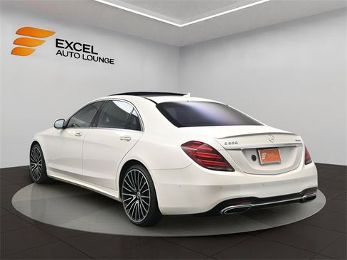Used 2020 Mercedes-Benz S 560 4MATIC Sedan image 3