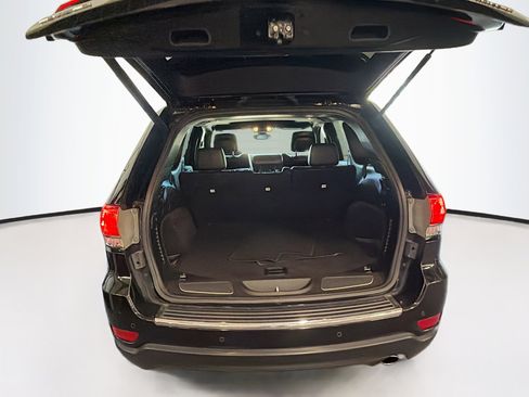 Used 2019 Jeep Grand Cherokee Limited AWD/4WD image 31