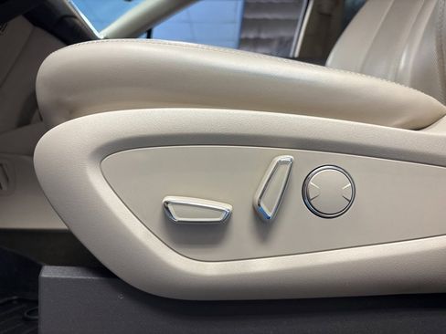 Used 2019 Lincoln Nautilus Select image 26