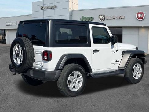 Used 2022 Jeep Wrangler Sport AWD/4WD image 7