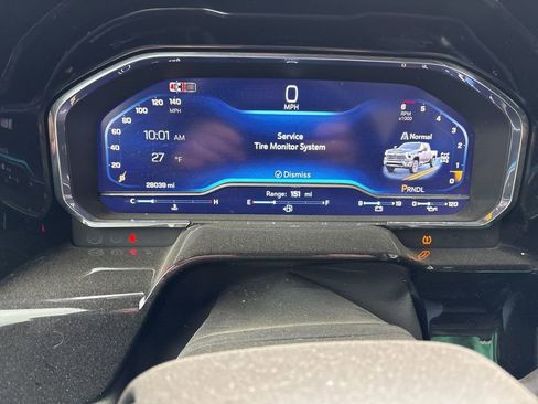 Used 2024 Chevrolet Silverado 2500 LT w/ Convenience Package image 12