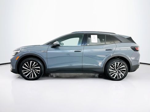 Used 2024 Volkswagen ID.4 Pro image 4