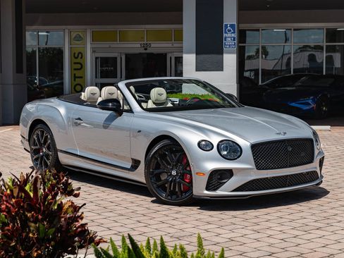 Used 2023 Bentley Continental GT Mulliner AWD/4WD image 4