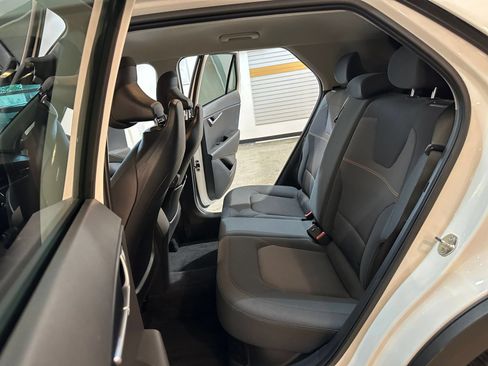 Used 2026 Kia Niro LX FWD image 25