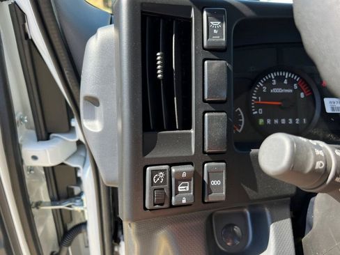 New 2025 Chevrolet Low Cab Forward 5500XG image 24