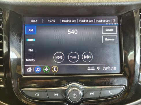 Used 2020 Chevrolet Trax LT w/ LT Convenience Package AWD/4WD image 25