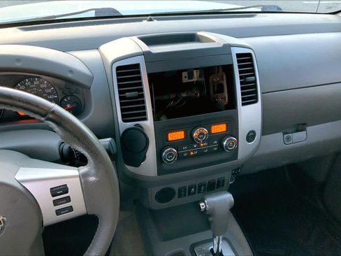 Used 2018 Nissan Frontier SV w/ Value Truck Package image 7