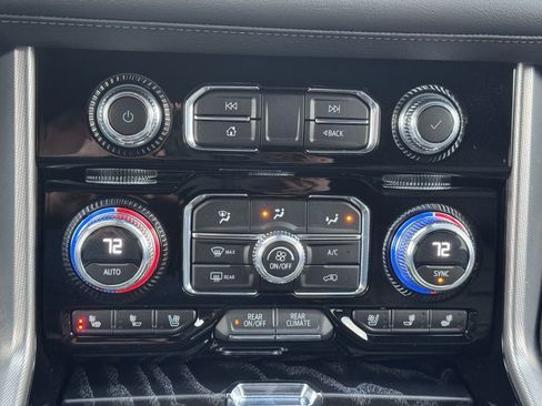 Used 2023 GMC Yukon XL Denali w/ Max Trailering Package image 13