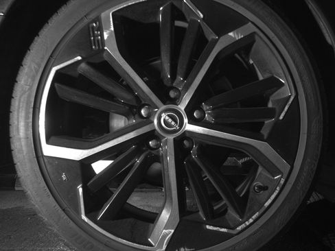 Used 2025 Nissan Altima 2.5 SR image 15