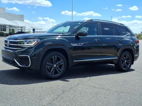 Certified 2021 Volkswagen Atlas SE image 3