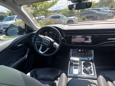 Used 2023 Audi Q8 Prestige AWD/4WD image 35