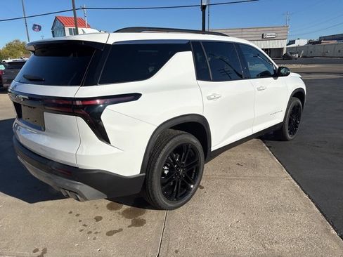 New 2026 Chevrolet Traverse LT image 4