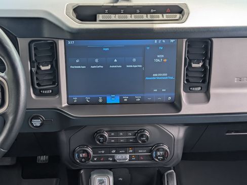 Used 2023 Ford Bronco Outer Banks w/ Sasquatch Package AWD/4WD image 25
