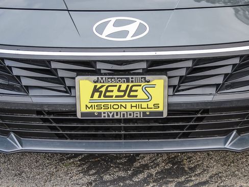 New 2025 Hyundai Elantra Sport image 8