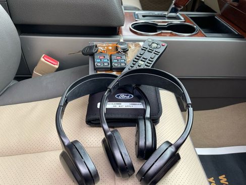 Used 2008 Ford Expedition EL Eddie Bauer image 52