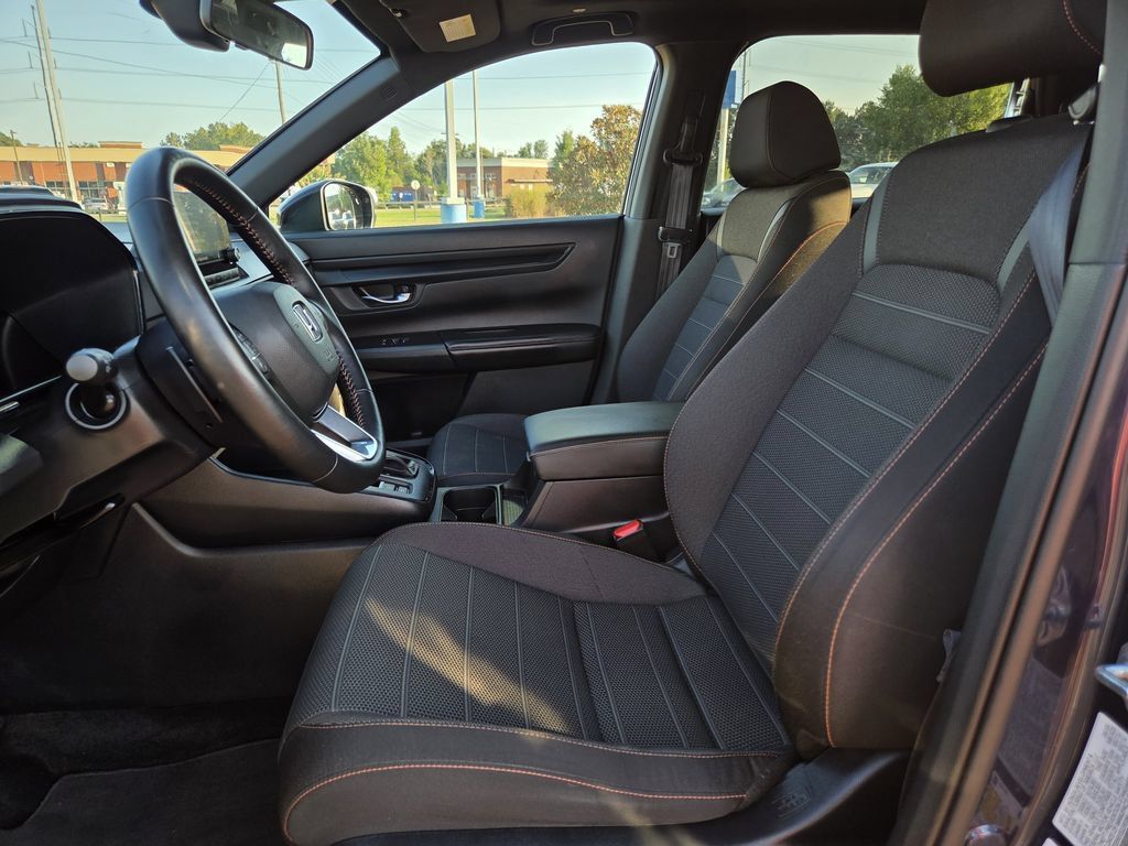 Used 2025 Honda CR-V Sport image 13