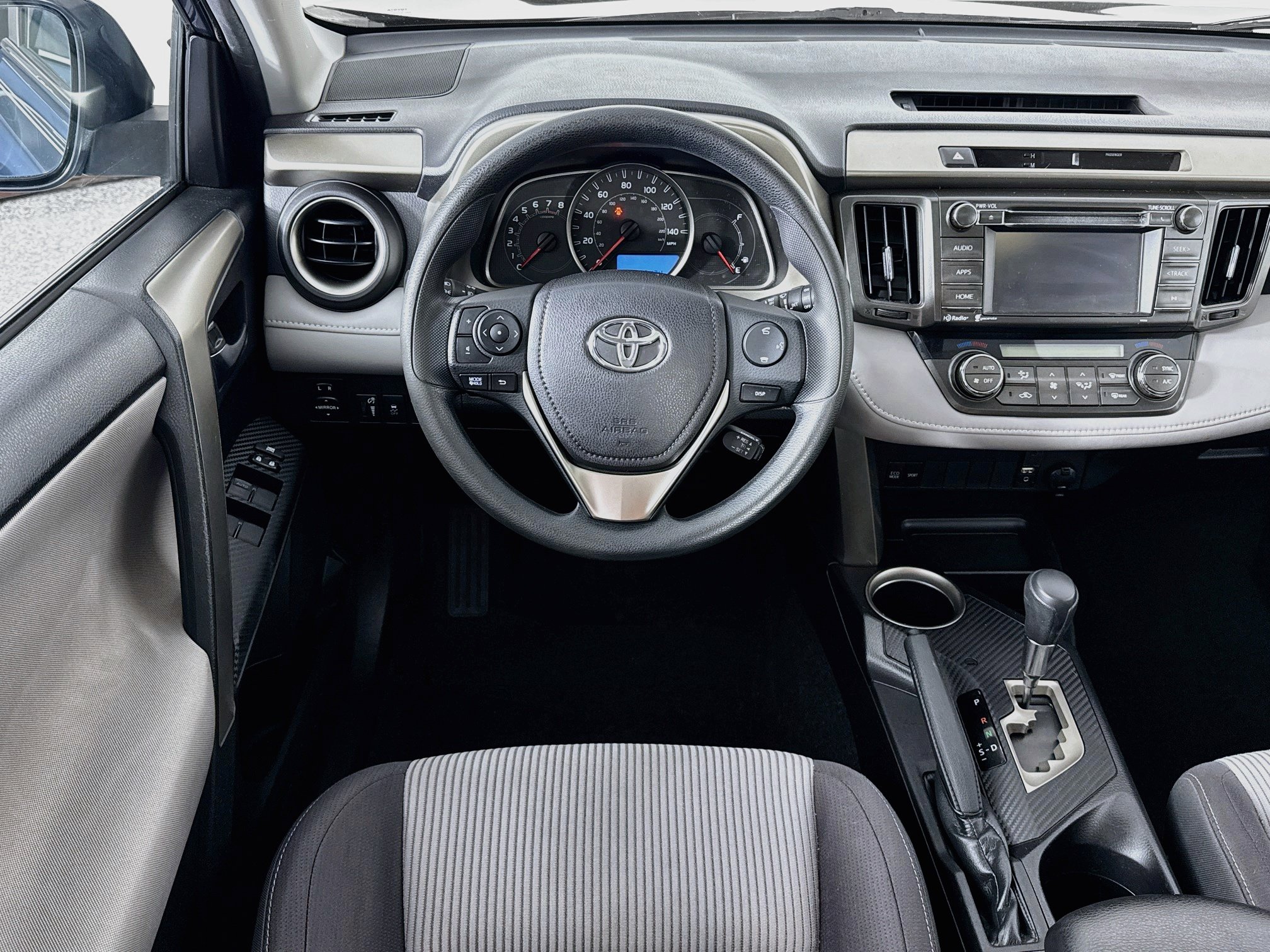 Used 2014 Toyota RAV4 XLE AWD/4WD image 21
