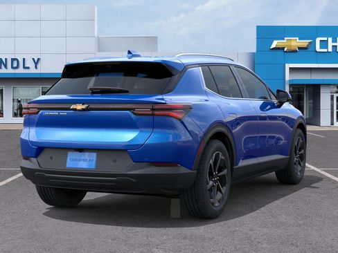 New 2026 Chevrolet Equinox EV LT image 14