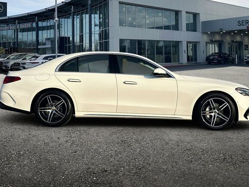 New 2026 Mercedes-Benz E 350 4MATIC Sedan image 3