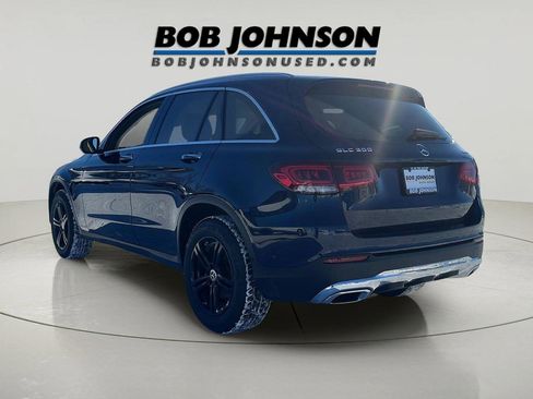 Used 2021 Mercedes-Benz GLC 300 4MATIC w/ Premium Package image 5
