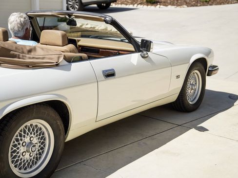 Used 1993 Jaguar XJS 4.0 Convertible RWD image 66