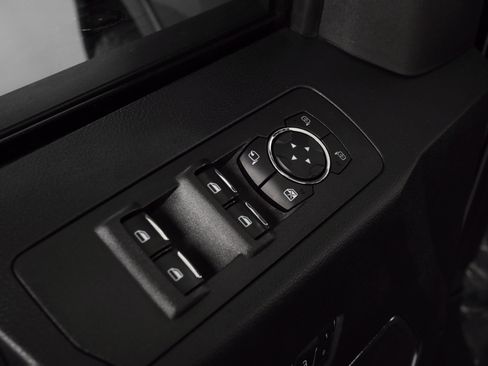 Used 2019 Ford F150 Lariat w/ Equipment Group 502A Luxury image 29