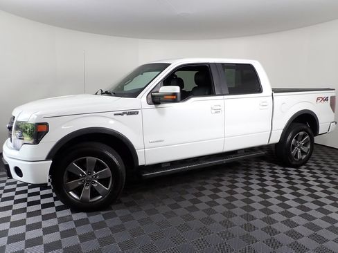 Used 2014 Ford F150 FX4 w/ Equipment Group 402A Luxury AWD/4WD image 11