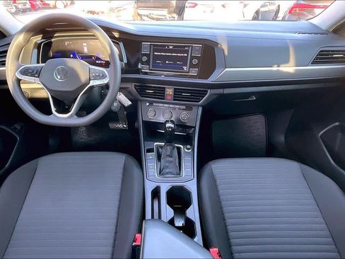 Used 2023 Volkswagen Jetta S image 13