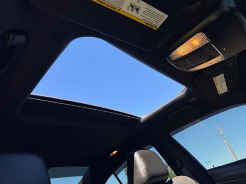 Used 2021 Dodge Charger R/T w/ Plus Group RWD image 15