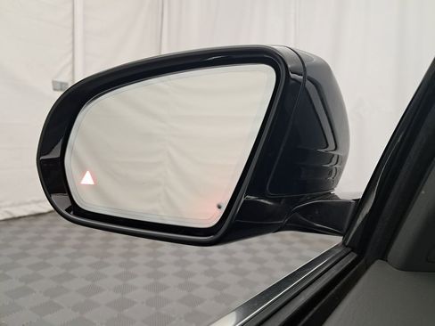 Used 2015 Mercedes-Benz S 550 Sedan Premium image 17