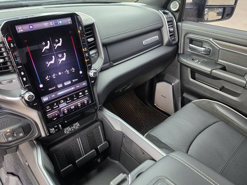 Used 2026 RAM 2500 Laramie AWD/4WD image 29