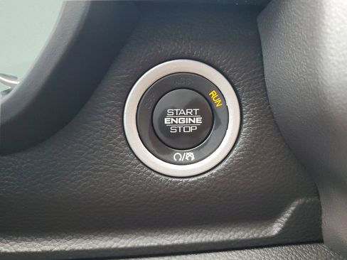 Used 2023 RAM 1500 Laramie AWD/4WD image 24