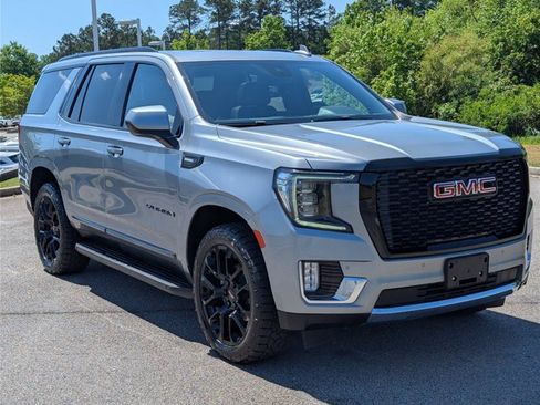Used 2023 GMC Yukon SLT AWD/4WD image 8