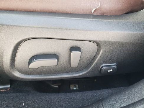 Used 2017 Subaru Forester 2.5i Touring image 16