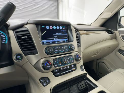 Used 2017 GMC Yukon Denali w/ Open Road Package image 22
