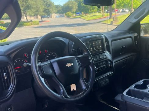 Used 2019 Chevrolet Silverado 1500 W/T w/ Trailering Package AWD/4WD image 9