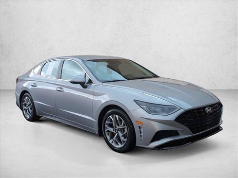 Certified 2023 Hyundai Sonata SEL FWD image 3