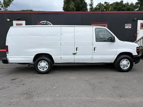 Used 2013 Ford E-250 and Econoline 250 Extended w/ Commercial Cargo Van Pkg RWD image 2