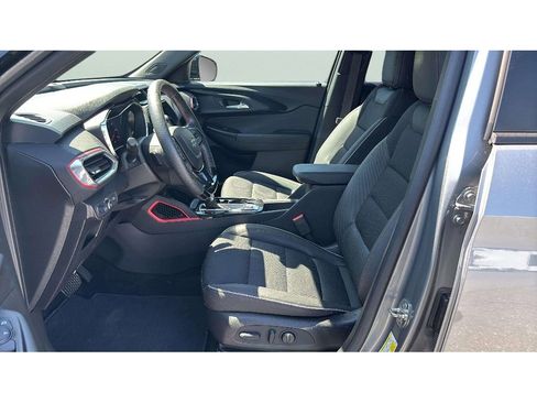 Used 2023 Chevrolet TrailBlazer RS w/ Convenience Package AWD/4WD image 11