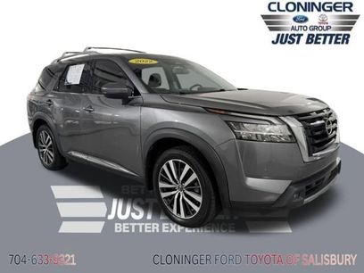 Used 2022 Nissan Pathfinder Platinum w/ Cargo Package