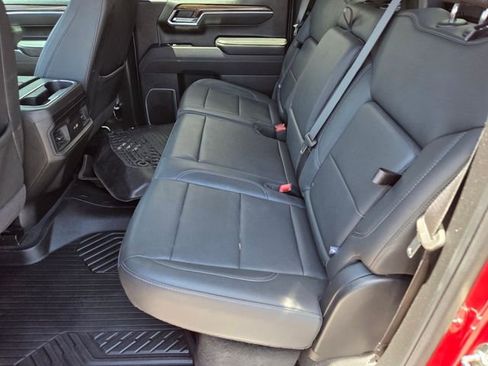 Certified 2025 Chevrolet Silverado 1500 RST w/ Dark Appearance Package AWD/4WD image 11