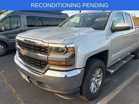 Used 2018 Chevrolet Silverado 1500 LT image 3
