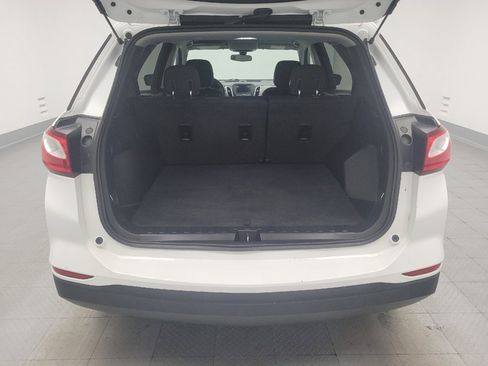 Used 2019 Chevrolet Equinox LS FWD image 29